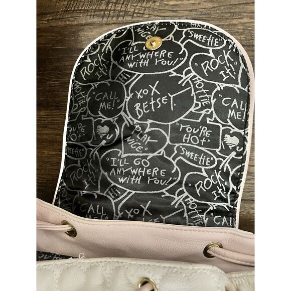 Betsey Johnson Purse Backpack Bag Girls Pink Bow Quilted Hearts Coquette Y2K - Picture 4 of 15